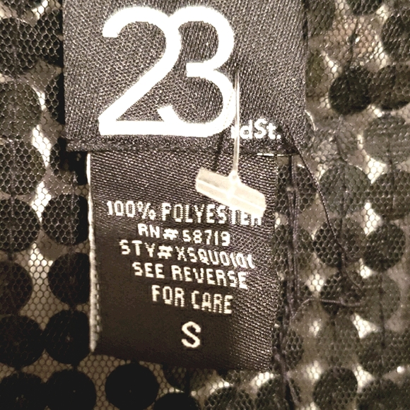 23rd St. BLACK SEQUIN TOP 100% POLYESTER SZ S - Picture 4 of 5